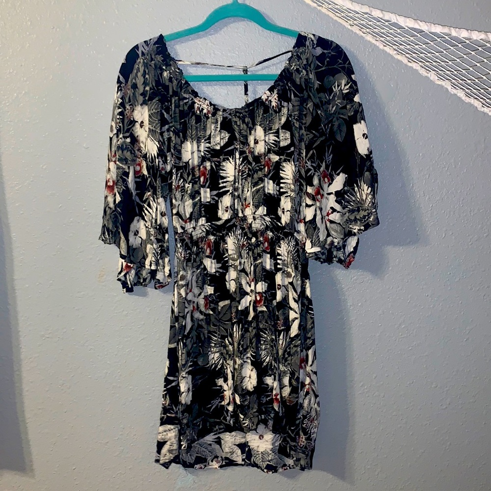Floral boutique dress size S